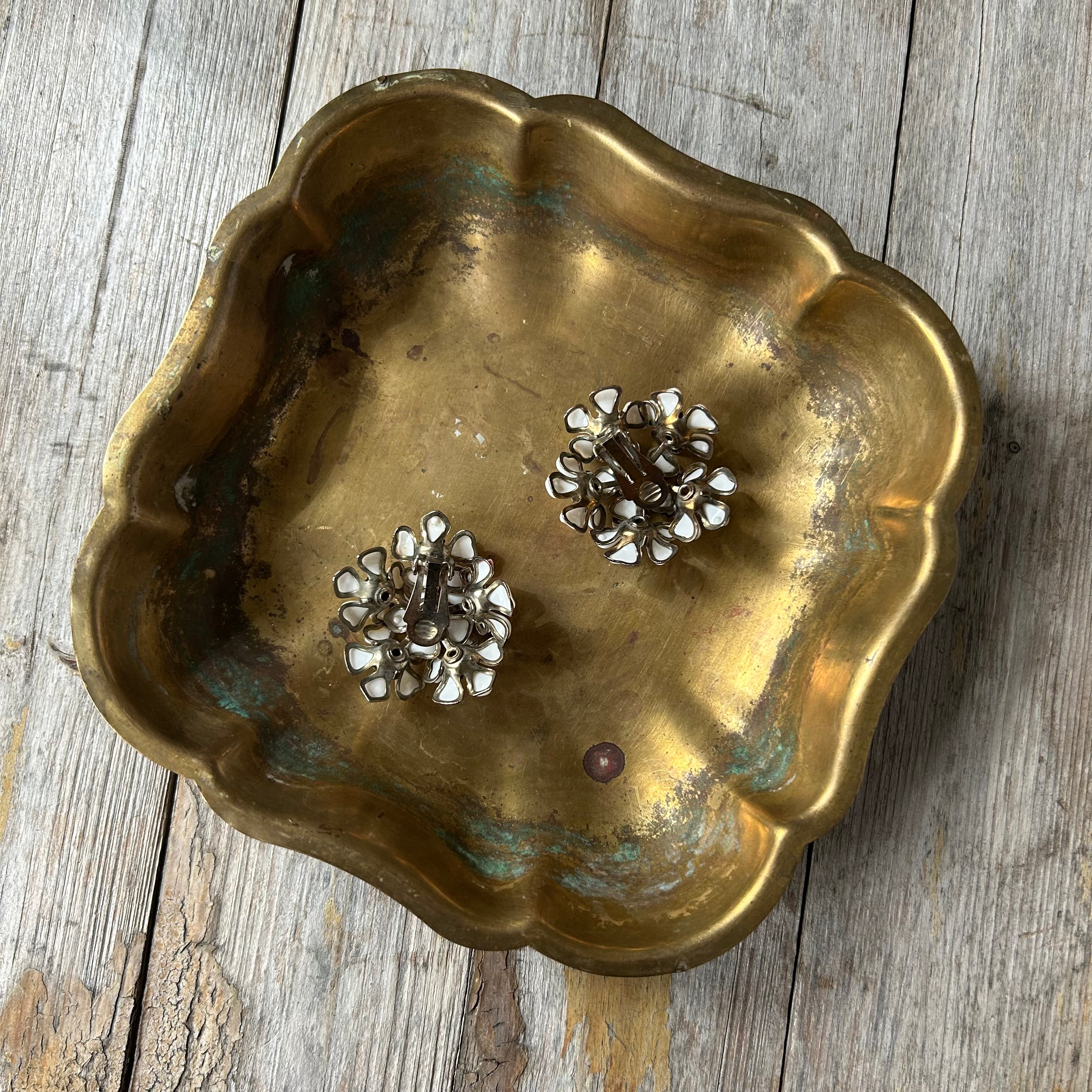 Vintage Clip On Earrings